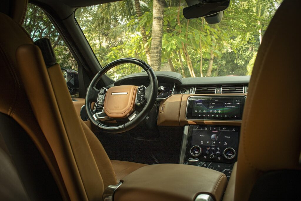 luxury range rover interior mexico